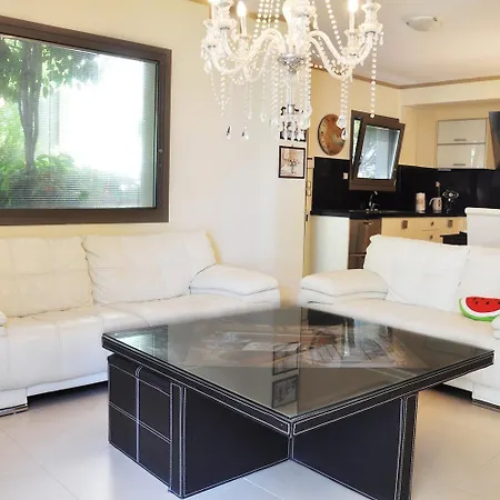 Villa Charming With Seaview In A Gated Complex