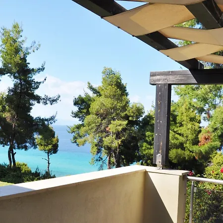 Charming With Seaview In A Gated Complex Villa Kriopigi