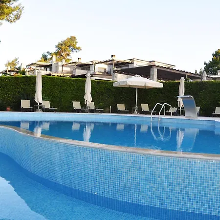 Charming With Seaview In A Gated Complex *