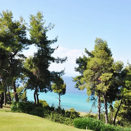 Charming With Seaview In A Gated Complex