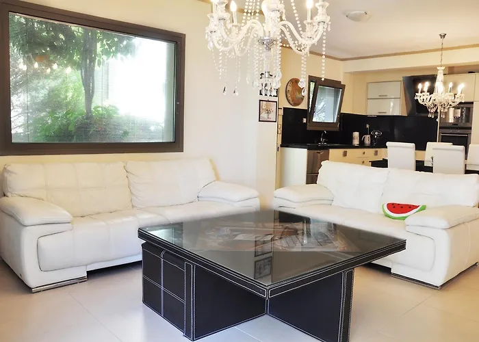 Villa Charming With Seaview In A Gated Complex