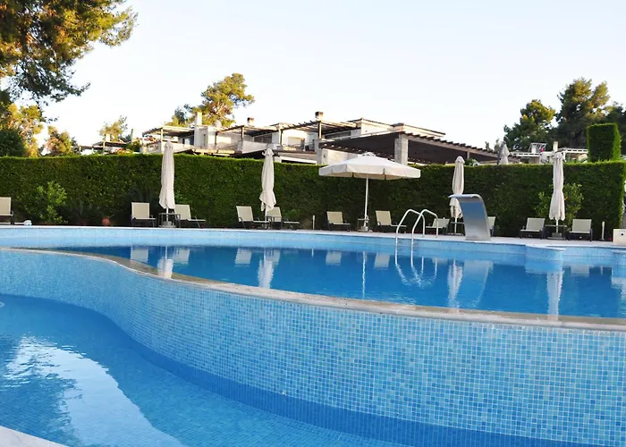 Charming With Seaview In A Gated Complex *