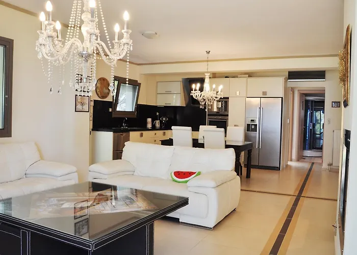 Villa Charming With Seaview In A Gated Complex *