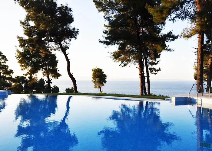 Charming With Seaview In A Gated Complex Villa