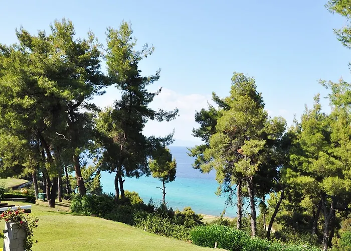 Charming With Seaview In A Gated Complex